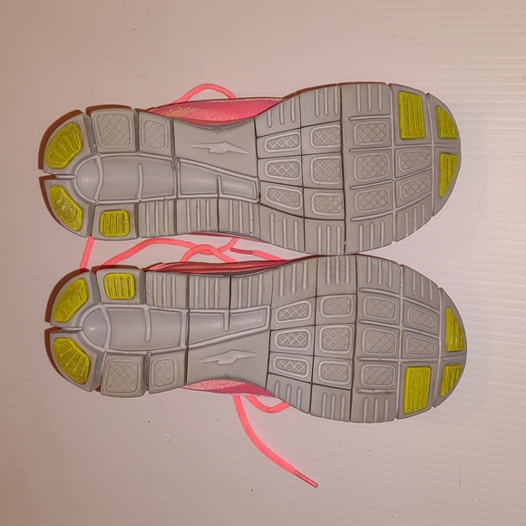 Pink/Salmon Used๐ฃ AVIA Memory Foam Fashion Sneakers Used Flex Sole Color change - Picture 6 of 13